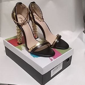 FINAL MARKDOWN FSJ Fashion Gold Metal Tone chain heel Party Pumps size 9